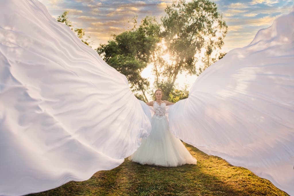 wedding photographer capturing couple wedding photographer capturing couple